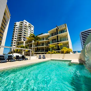 https://jack-and-newell-holiday-apartments.cairnshotels4all.com